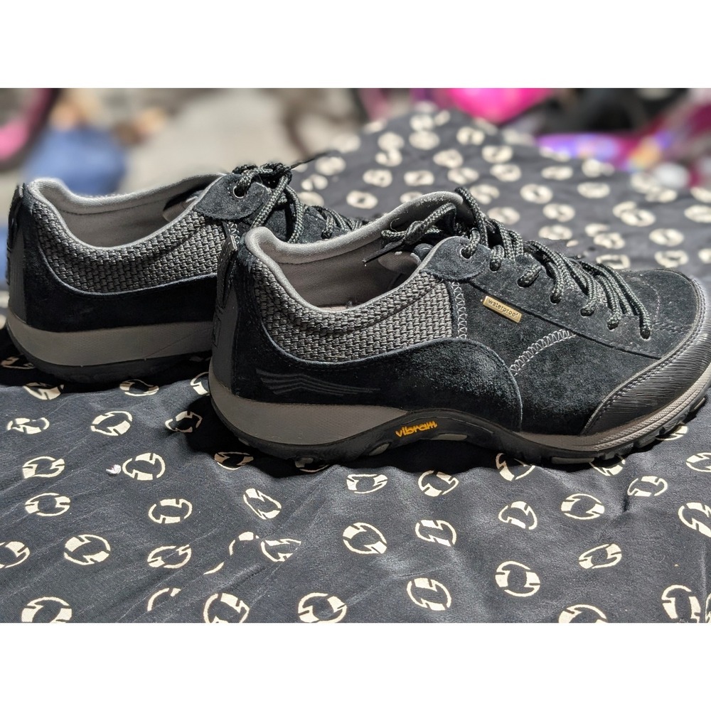 Dansko Paisley Waterproof Black Suede Vibram Outdoor Walking Shoes Women 37 6.5